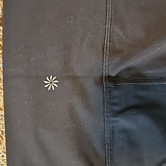 Athleta - Transcend 7/8 Legging - Picture 5 of 5